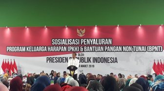 Sosialisasi Penyaluran PKH, Jokowi Ingatkan Penggunaannya Tepat Sasaran
