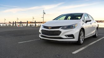 General Motors Hentikan Produksi Chevrolet Cruze