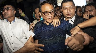 Andi Arief Jalani Rehabilitasi di BNN