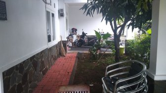 Situasi Rumah Robertus Robet Usai Ditangkap Tengah Malam