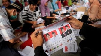 Sehari Jelang Pemilu, KPU Bekasi Kekurangan Seribuan Surat Suara Pilpres