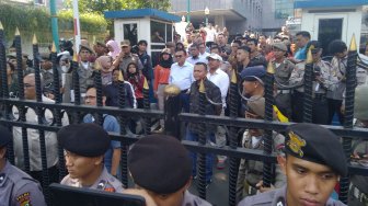 Pantau Aksi Demo, Taufik Siap Temui Massa yang Dukung Anies Jual Saham Bir
