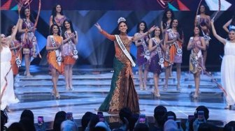 Catriona Gray, Miss Universe 2018 Akui Bangga Pakai Kebaya Anne Avantie