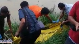 Dikepruk Anaknya Pakai Barbel, Kakek Mustofa Tewas Bersimbah Darah