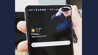 Kocak, Warganet Ubah Punch Hole Samsung Galaxy S10 Plus Jadi Begini