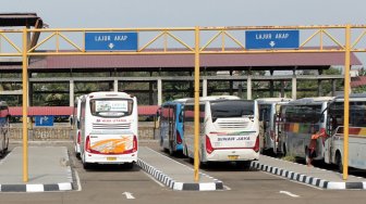 Terminal Jatijajar Depok Kembali Beroperasi