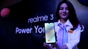 Peluncuran smartphone Realme 3 di Pullman Hotel, Jakarta, Selasa (12/3). [Suara.com/Arief Hermawan P]