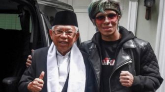 Maruf Amin Heran Diminta Lepas Gelar Ulama Saat Hadapi Sandiaga