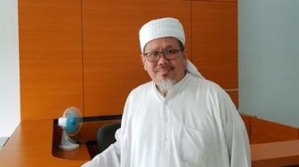 Tengku Zul Analogikan Ustadz Maaher dengan Ayam, Publik: Anda Sehat Tadz?