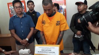 Tempel Sabu 1 Kilogram ke Tiang Listrik, Riko Diciduk Polisi di Depok