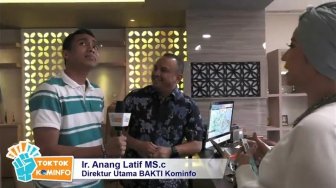 Kemenkominfo Kepoin Tol Langit Jokowi - Ma'ruf Amin