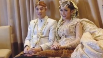 Pakai Baju Pengantin Bareng Pacar, Lucinta Luna Sudah Menikah?