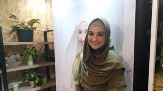 Sejak Pakai Hijab, Ini Perawatan Rambut Andalan Shireen Sungkar