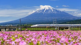 Rilis Kereta Api Baru, Wisata ke Gunung Fuji Kini Cuma 2 Jam dari Tokyo