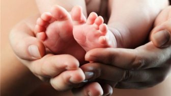 Malu Lahirkan Anak Tanpa Ayah,