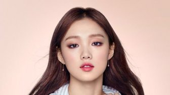 5 Fakta Shooting Star, Lee Sung Kyung Jadi Anak Humas