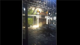 Jelang Subuh, Masjid di Cilodong Depok Hangus Terbakar