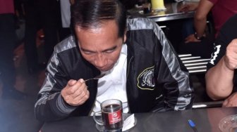 Habis Kampanye Akbar, Jokowi Sempat Cicipi Kopi Harga Rp 4 Ribu di Malang