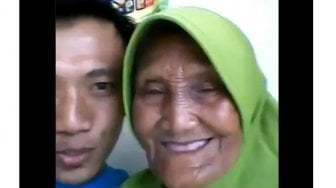 Bantah Kasih Uang, BPN: Tega Banget Bikin Nangis Nenek yang Cium Prabowo