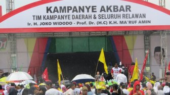 Belum Kampanye di Banjarmasin, Jokowi Diserang Hoaks