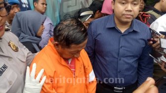 Buntut Asam Lambung Kumat, Guru SD Cabul Dijemput Paksa Polisi