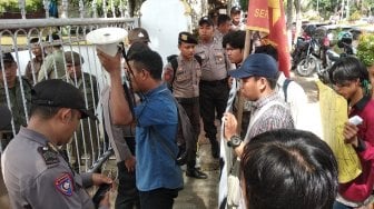 Diduga Mabuk, Anggota Satpol PP Serang Beringas saat Tertibkan PKL