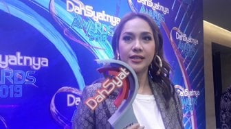 Lagu Baru tentang Kisah Cinta Luna Maya ? Ini Kata Bunga Citra Lestari