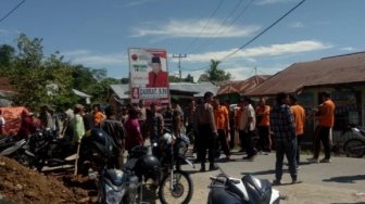 Kecewa Pengelolaan ADD, Warga di Jambi Ramai-ramai Segel Kantor Desa