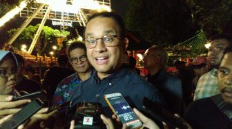 Anies Baswedan: Pekerja dan Pelajar akan Dapat Diskon Naik MRT