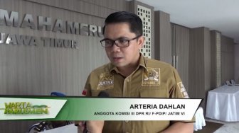 Minta BNN Tiru Gaya KPK, Arteria Dahlan: Pak Firli Begitu Hebatnya