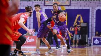 CLS Knights Menang Telak di Laga Pertama Play-off ABL 2018/2019