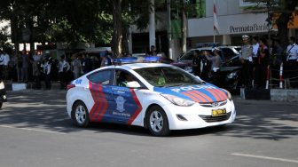 Brak! Mobil Patroli Polisi Tabrak Pengendara Sepeda Motor dan Dua Pelajar di Bogor