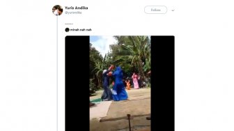 Hingga Lepas Jibab, Aksi Emak-Emak Berantem ala Petinju Ini Viral