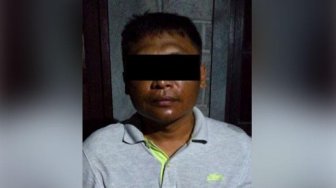 Lihat Perempuan Mandi Sendirian di Sungai, AIJ Beraksi Mengendap-endap