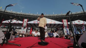 Prabowo: Kita Butuh Pekerjaan, Bukan Kartu-kartu