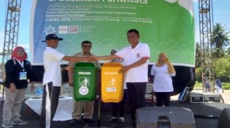 Gerakan Sadar Wisata Dan Aksi Sapta Pesona Hadir Di Pantai