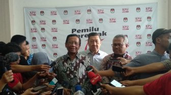 Mahfud MD Minta KPU Tak Takut Ancaman People Power Amien Rais