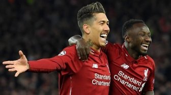 Beredar Isu Guna-guna, Rumah Keluarga Gelandang Liverpool Digeruduk Massa