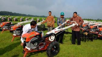 Petani di Sukoharjo : Alsintan Mampu Tingkatkan Produksi Pertanian