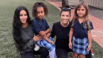 Wow, Putri Kourtney Kardashian Pakai Selop Jutaan Rupiah ke Sekolah