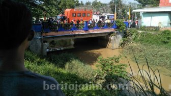 Gadis Muda Loncat dan Tenggelam di Telaga Bersama Api Cemburu