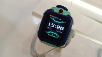 Smartwatch Anak Watch Phone Z5 Dilengkapi Fitur Video Call