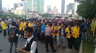 Jelang Debat Pilpres Terakhir, Hotel Sultan Didemo Mahasiswa