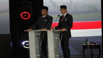 Jokowi Tanya Soal e-Sport, Prabowo - Sandiaga Senyum-Senyum