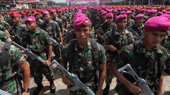 Dibekali Tombol Darurat, 15.122 Tentara Jaga Ketat TPS di Jakarta