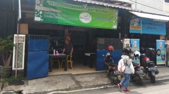 Di Kedai Ini, Hafiz Quran Gratis Makan Seumur Hidup