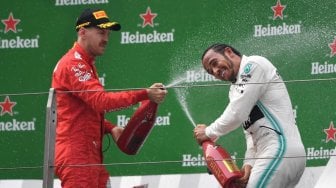 Mercedes Dominan, Lewis Hamilton Juara F1 GP China 2019