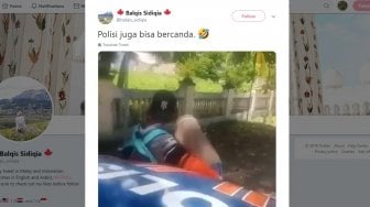 Tercyduk Mesra-mesraan di Depan Mobil Polisi, Pasang Ini Alami Hal Kocak