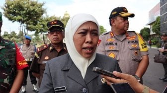 Kasus Suap Romahurmuziy, Khofifah 4 Jam Diperiksa KPK di Polda Jatim