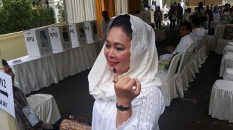 Usai Nyoblos, Titiek Soeharto: Biayanya Besar kok Kotaknya Kardus sih